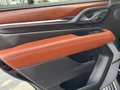 Used 2024 GMC Yukon Denali Ultimate image 27