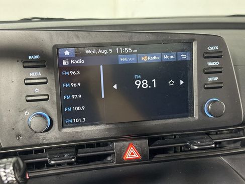 Used 2025 Hyundai Elantra Sport w/ Cargo Package FWD image 27