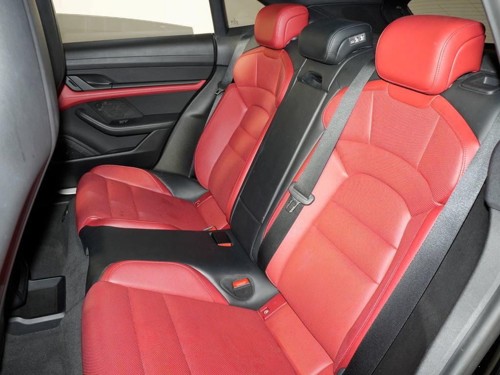 Certified 2024 Porsche Taycan 4S AWD/4WD image 38
