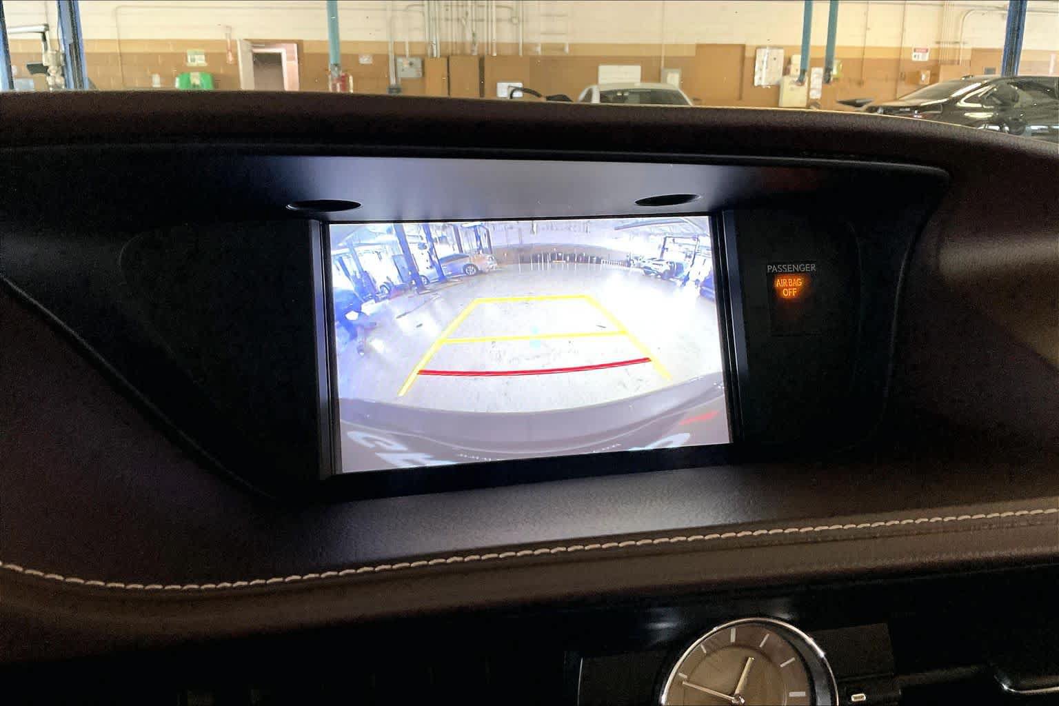 Used 2017 Lexus ES 350 w/ Premium Package FWD image 27
