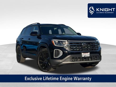 Certified 2026 Volkswagen Atlas SE w/ Panoramic Sunroof Package AWD/4WD image 1