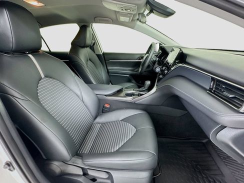 Used 2023 Toyota Camry SE FWD image 27