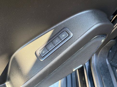 Used 2019 Chevrolet Tahoe Premier w/ RST Edition AWD/4WD image 14
