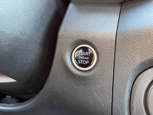 Used 2023 Nissan Frontier SV w/ Midnight Edition Package image 23