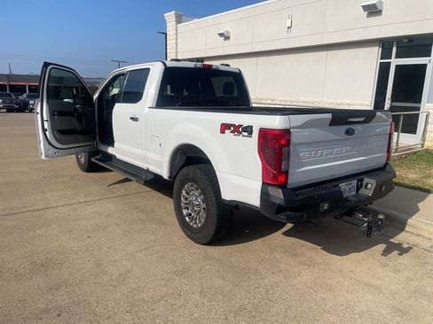 Used 2021 Ford F250 XLT w/ XLT Premium Package image 2