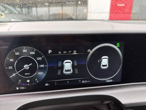 Used 2024 Kia Seltos S image 3