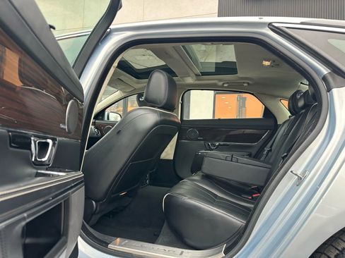 Used 2014 Jaguar XJ L Portfolio image 12