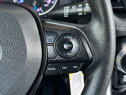Certified 2021 Toyota RAV4 LE AWD/4WD image 26