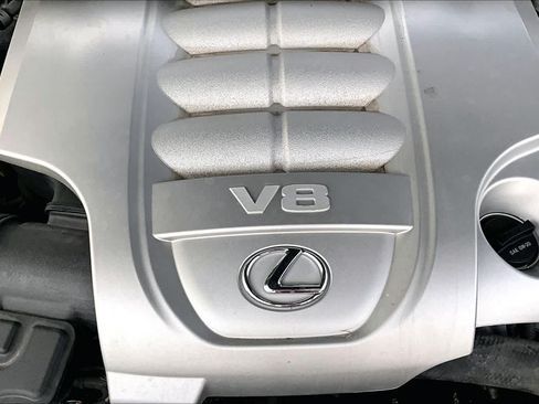 Used 2020 Lexus LX 570 4WD w/ Luxury Package image 33