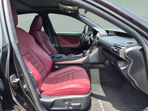 Used 2019 Lexus IS 300 F Sport w/ F Sport Package RWD image 17