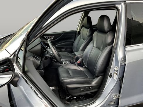 Used 2023 Subaru Forester Touring AWD/4WD image 23