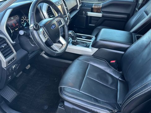 Used 2018 Ford F150 Lariat w/ Equipment Group 502A Luxury image 10