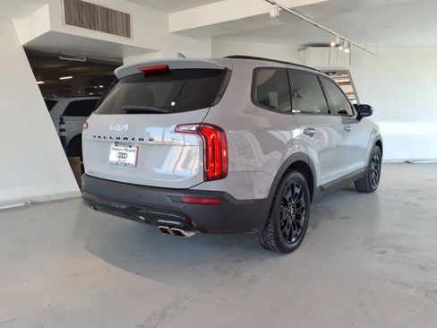 Used 2022 Kia Telluride SX w/ SX Prestige Package AWD/4WD image 4