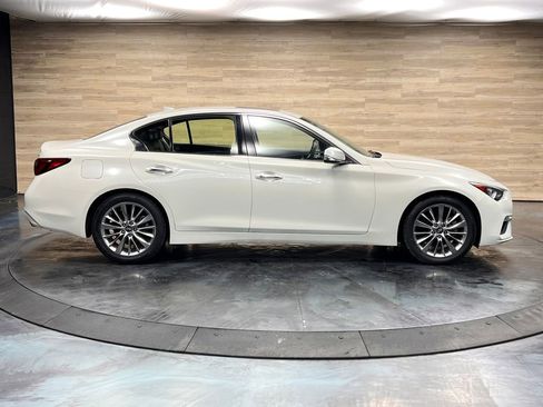 Used 2019 INFINITI Q50 Luxe w/ Essential Package (3.0T Luxe) image 24