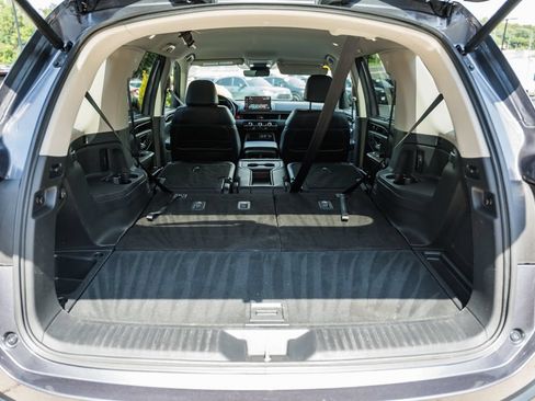 Used 2024 Honda Pilot EX-L image 8