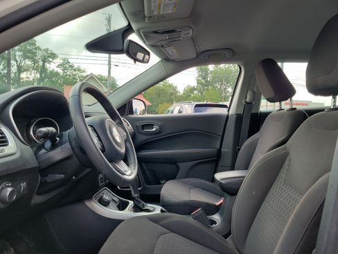 Used 2019 Jeep Compass Sport image 15