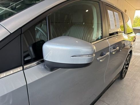 Used 2025 Honda Odyssey EX-L image 3