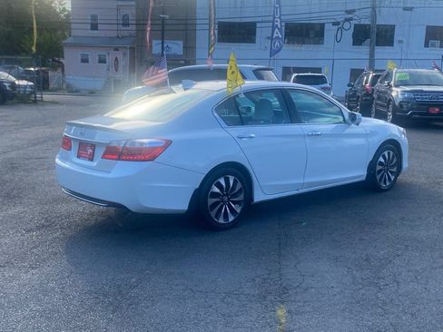 Used 2015 Honda Accord Hybrid Sedan image 7