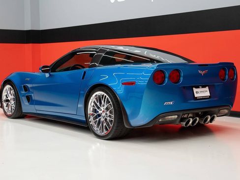 Used 2010 Chevrolet Corvette ZR1 w/ Preferred Equipment Group RWD image 17