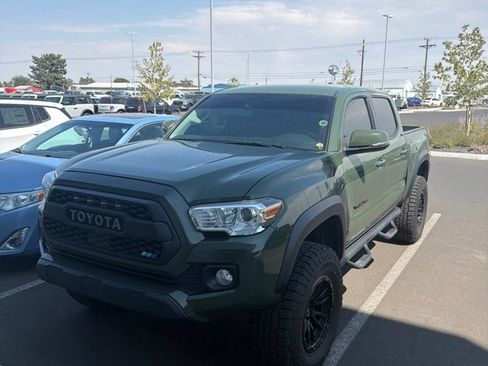 Used 2021 Toyota Tacoma SR5 w/ Trail Edition AWD/4WD image 2