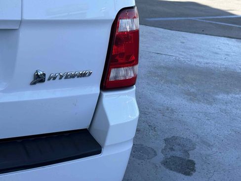 Used 2009 Ford Escape 4WD Hybrid image 11