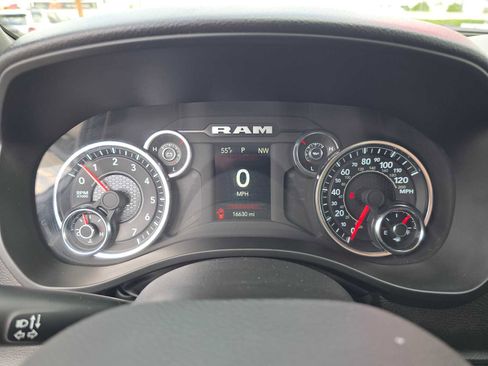 Used 2024 RAM 1500 Big Horn AWD/4WD image 25