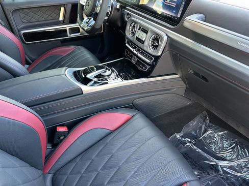 Used 2023 Mercedes-Benz G 63 AMG AMG G 63 image 17