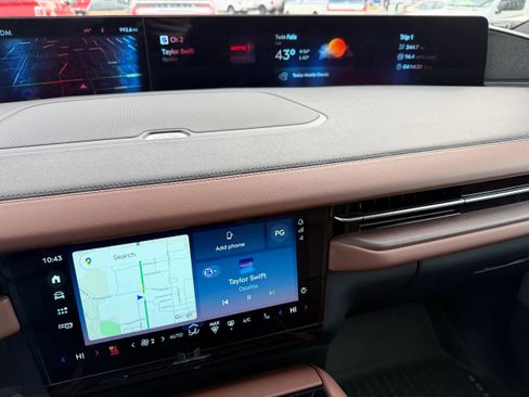 New 2025 Lincoln Navigator L Reserve image 22