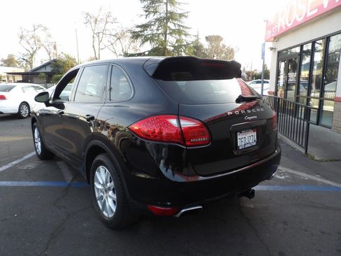Used 2014 Porsche Cayenne image 4
