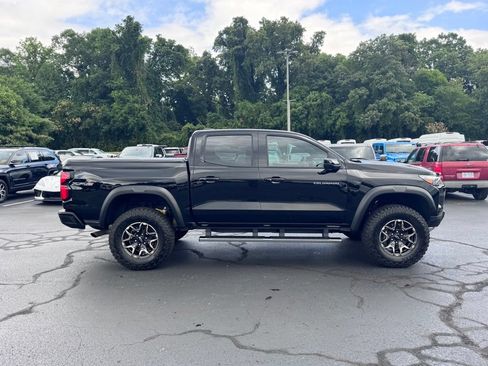 Used 2024 Chevrolet Colorado ZR2 w/ Technology Package AWD/4WD image 4