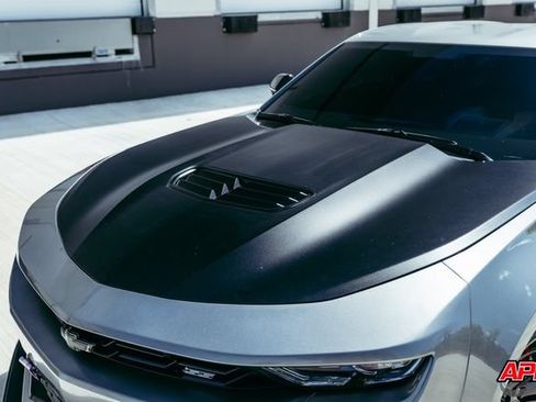 Used 2020 Chevrolet Camaro SS RWD image 33