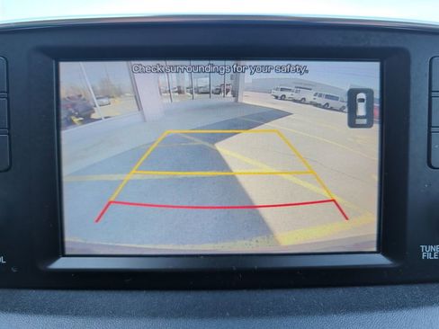 Used 2020 Hyundai Santa Fe SE image 14