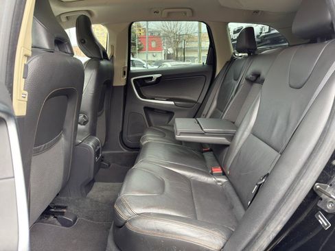 Used 2011 Volvo XC60 3.2 image 30
