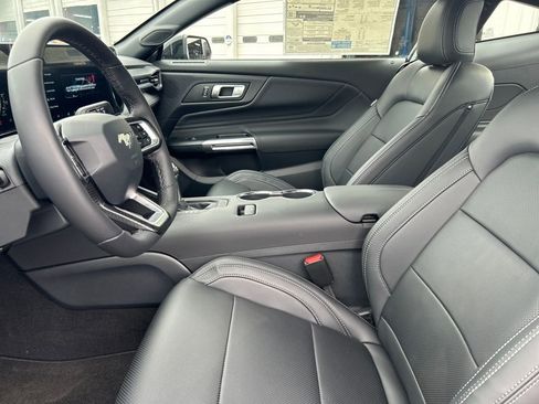 New 2025 Ford Mustang Premium image 22
