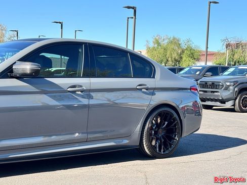 Used 2022 BMW M550i xDrive w/ Dynamic Handling Package AWD/4WD image 8
