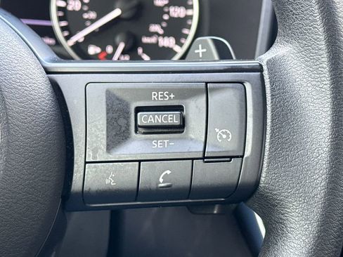 Used 2024 Nissan Rogue S image 28