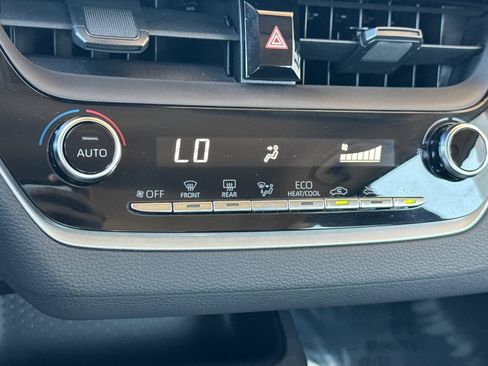 Certified 2022 Toyota Corolla LE FWD image 24