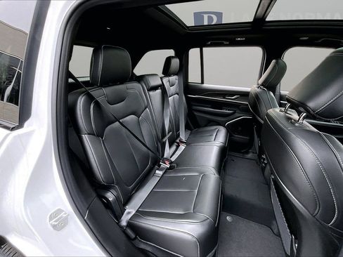 New 2026 Jeep Grand Cherokee Limited image 22