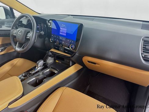 Certified 2025 Lexus NX 350 AWD w/ Accessory Package (2T) image 32
