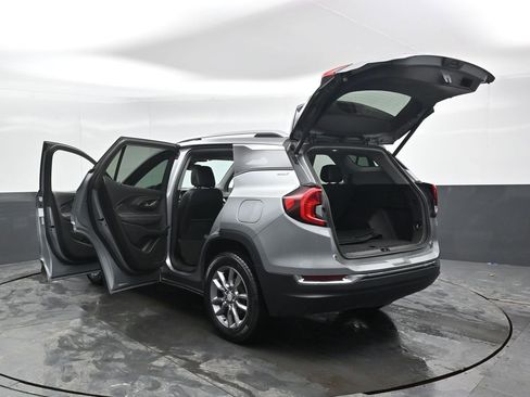 Used 2024 GMC Terrain SLT image 53