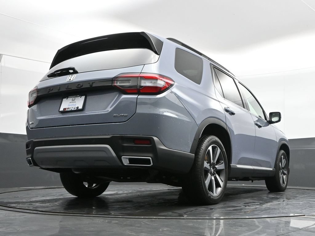 Used 2023 Honda Pilot Elite image 40