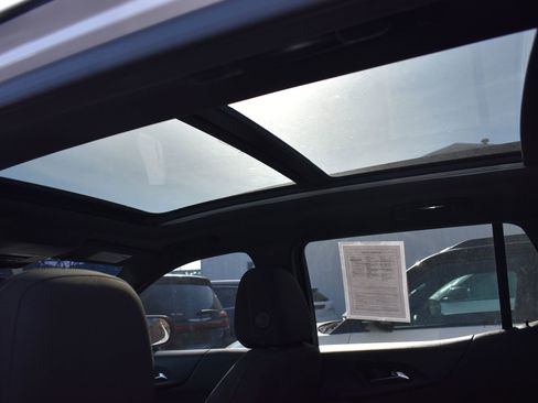 Used 2025 Chevrolet Equinox LT w/ Midnight Edition AWD/4WD image 17