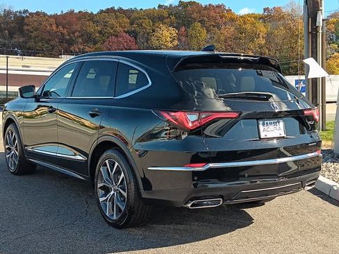 Used 2023 Acura MDX SH-AWD w/ Technology Package image 3