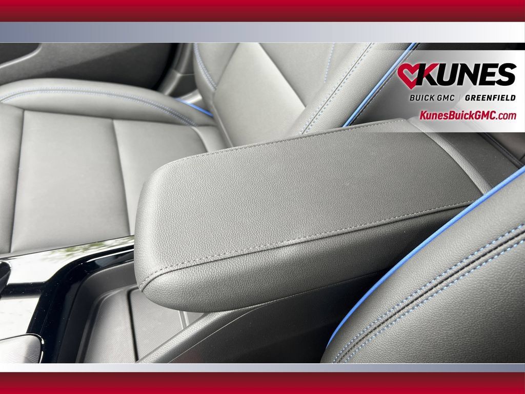 New 2026 Buick Envista Sport Touring w/ Convenience I Package FWD image 30