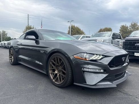 Used 2018 Ford Mustang GT Premium w/ GT Performance Package RWD image 4