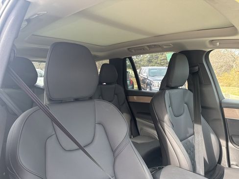 Certified 2025 Volvo XC90 B6 Plus image 12