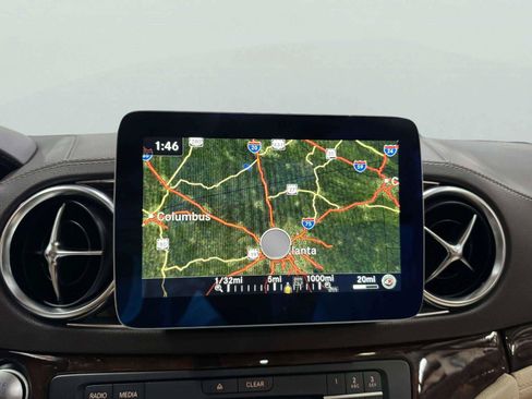 Used 2018 Mercedes-Benz SL 550 image 41