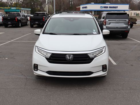 Used 2022 Honda Odyssey Elite image 3