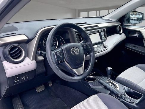 Used 2015 Toyota RAV4 XLE FWD image 14