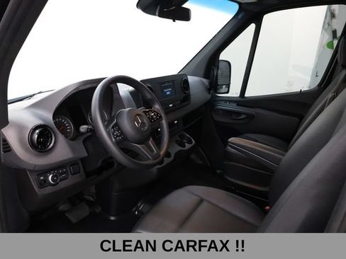 Used 2022 Mercedes-Benz Sprinter 2500 image 11